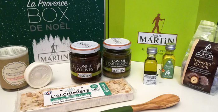 La quatrième édition de la Provence Box de Noël Jean Martin propose un assortiment de neuf produits emblématiques de la région.