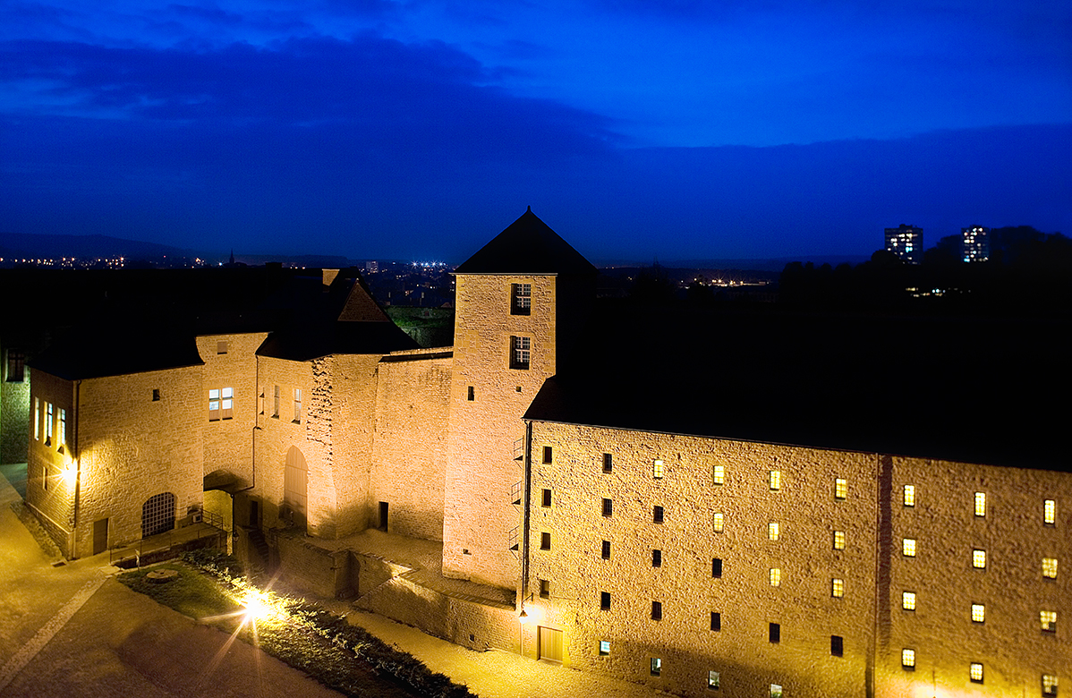 Château Fort de Sedan la nuit