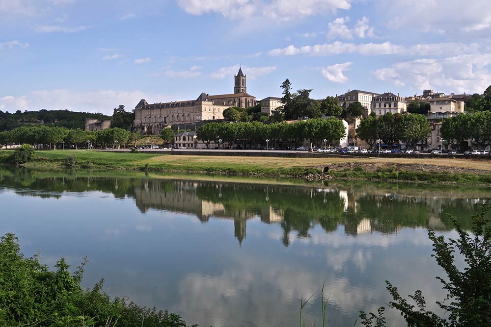 La Réole domine la Garonne