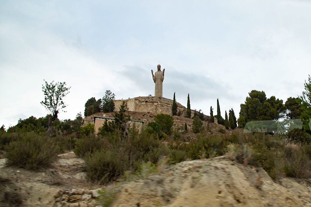Le Cristo del Otero au sommet d’une butte de 850 mètres