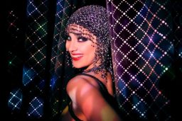 Crazy Girls - Zora Moonshine.