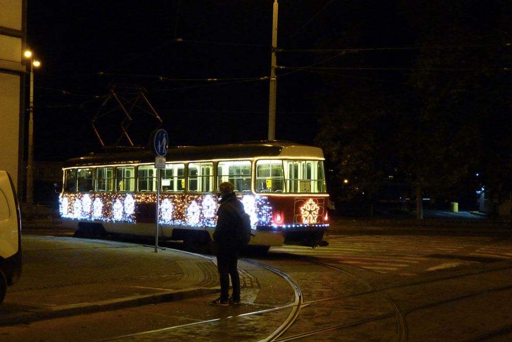 Brno - Tramway de Noël dans la nuit ©Valérie Collet
