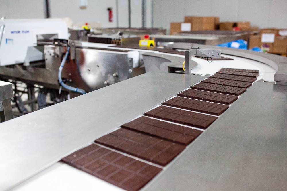 Chaine de fabrication des tablettes de chocolat
