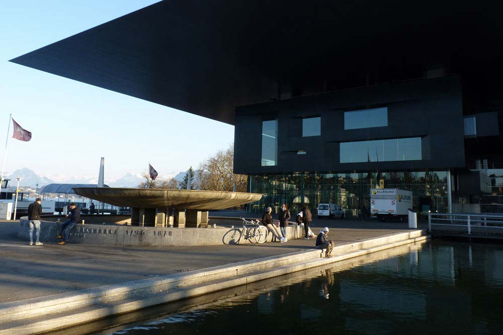 Le KKL,Centre de Tourisme et des Congrès,réalisé par Jean Nouvel