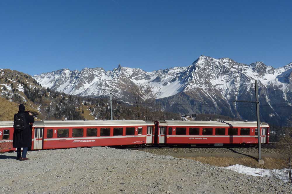 Tour de Suisse - Le Bernina Express à Alp Grum