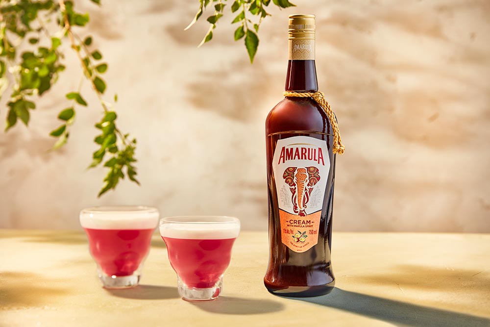 Amarula est la seule marque d’alcool au monde à utiliser le véritable fruit de marula comme base d’alcool pour la création de sa crème de liqueur.
