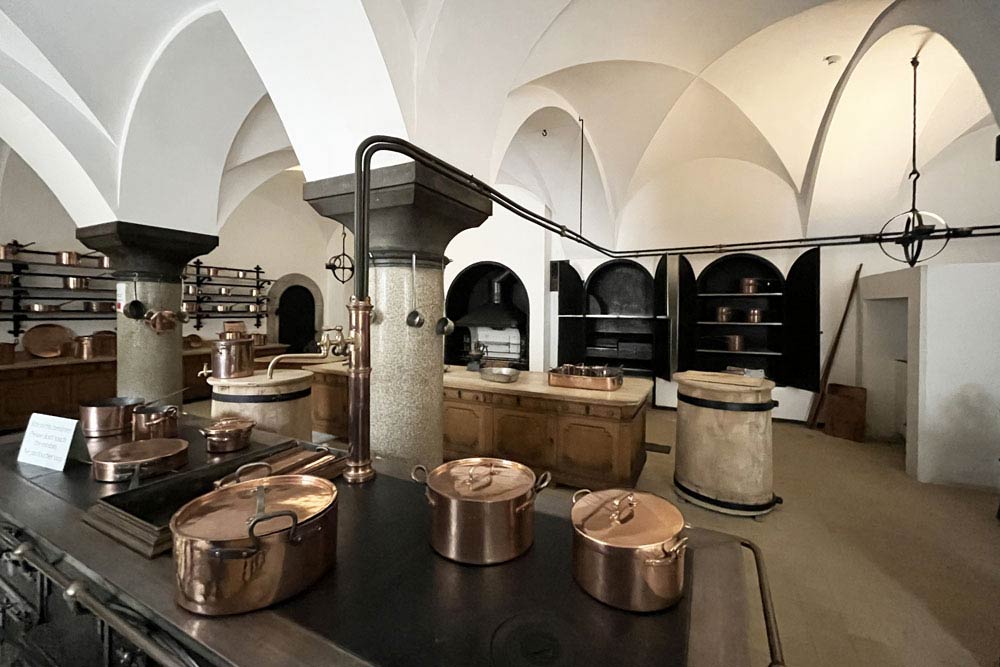 Les cuisines modernes (château de Neuschwanstein)