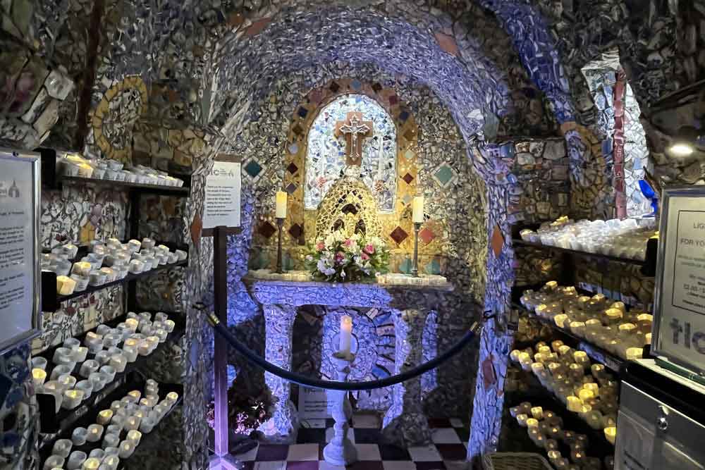 The Little Chapel, intérieur (Guernesey)
