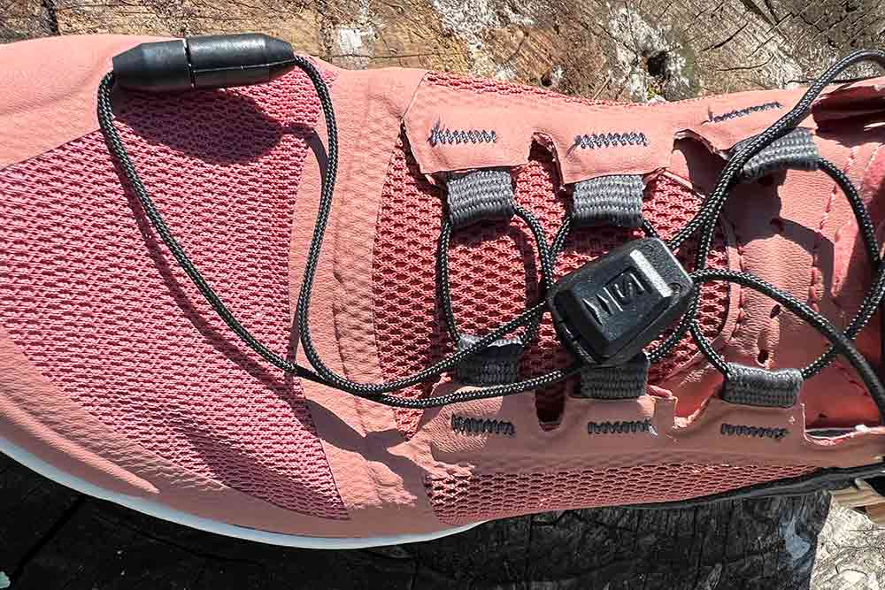 La Tech Amphib 4 - chaussures de sports aquatiques, entrant dans la gamme des amphibies.