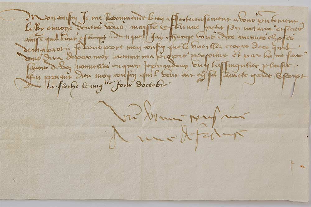 Lettre d'Anne de France au duc de Milan Francesco Sforza, c. 1480 ©musée Anne de Beaujeu/Jérôme Mondière