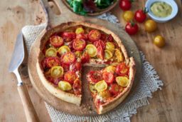 Duo de tomates marinées, tomate cerise, moutarde, thym.