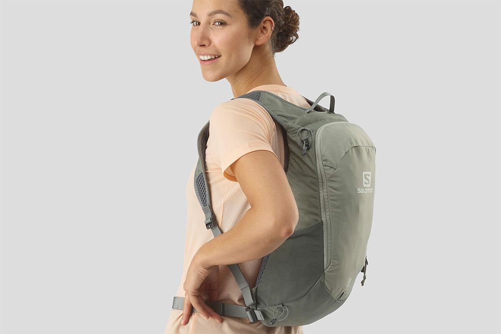 Trailblazer 10 - de Salomon. Un sac à dos de sport très pratiques pour les randonnées.