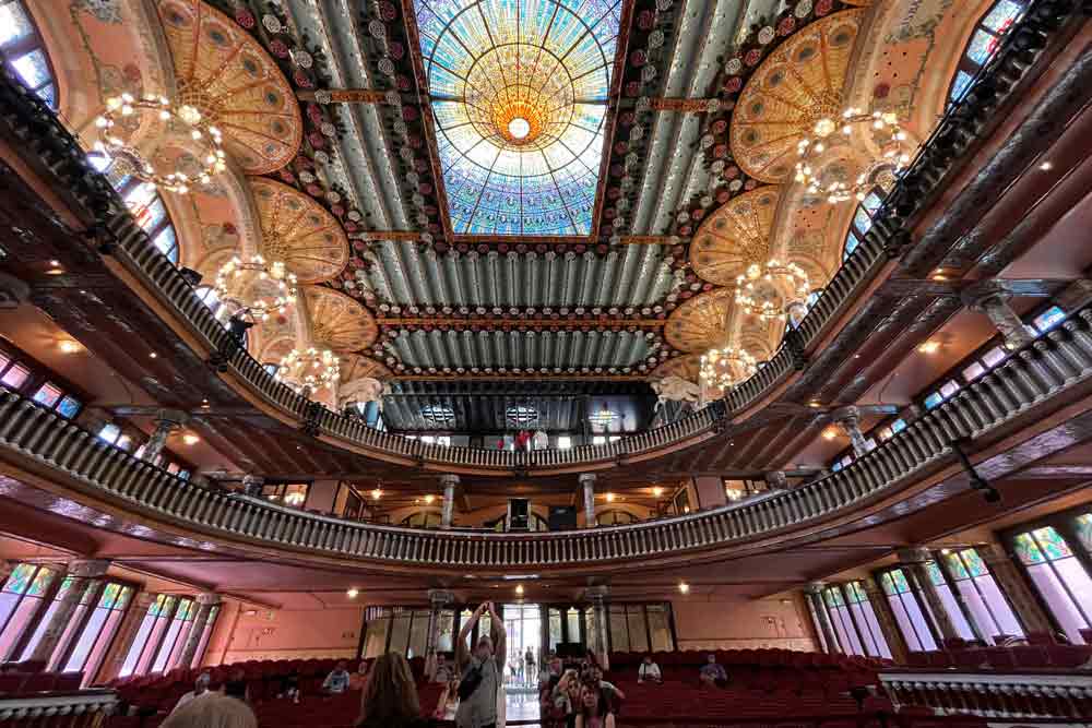 Barcelone - Le plafond et sa magnifique verrière (Palau de la musica)