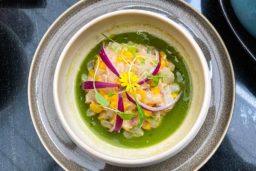 Petit ceviche de daurade, mangue, passion, coriandre,