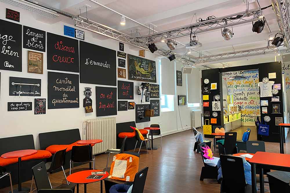 Fondation du Doute - le nouveau café artistique Fluxus