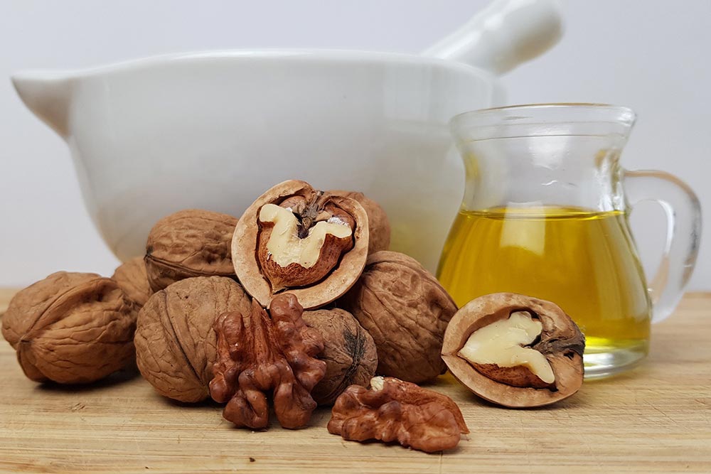 La noix et l’huile de noix, le secret d’une alimentation saine
