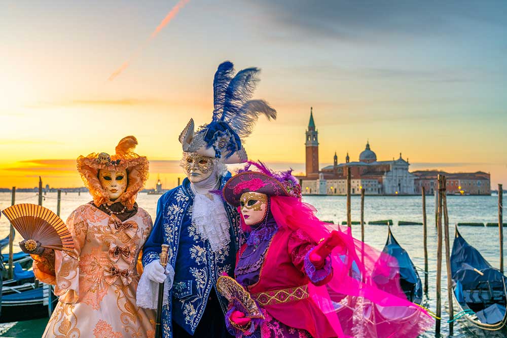 Mardi Gras : les incroyables costumes du carnaval de Venise 2023 - Ça  m'intéresse