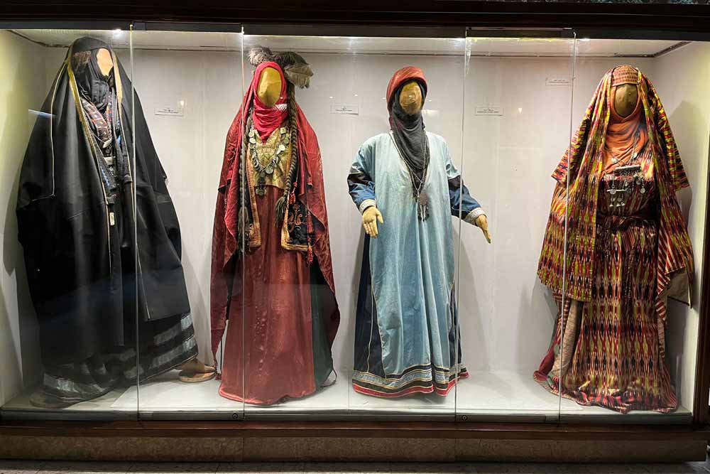 Costumes traditionnels (musée des Traditions populaires d’Amman)