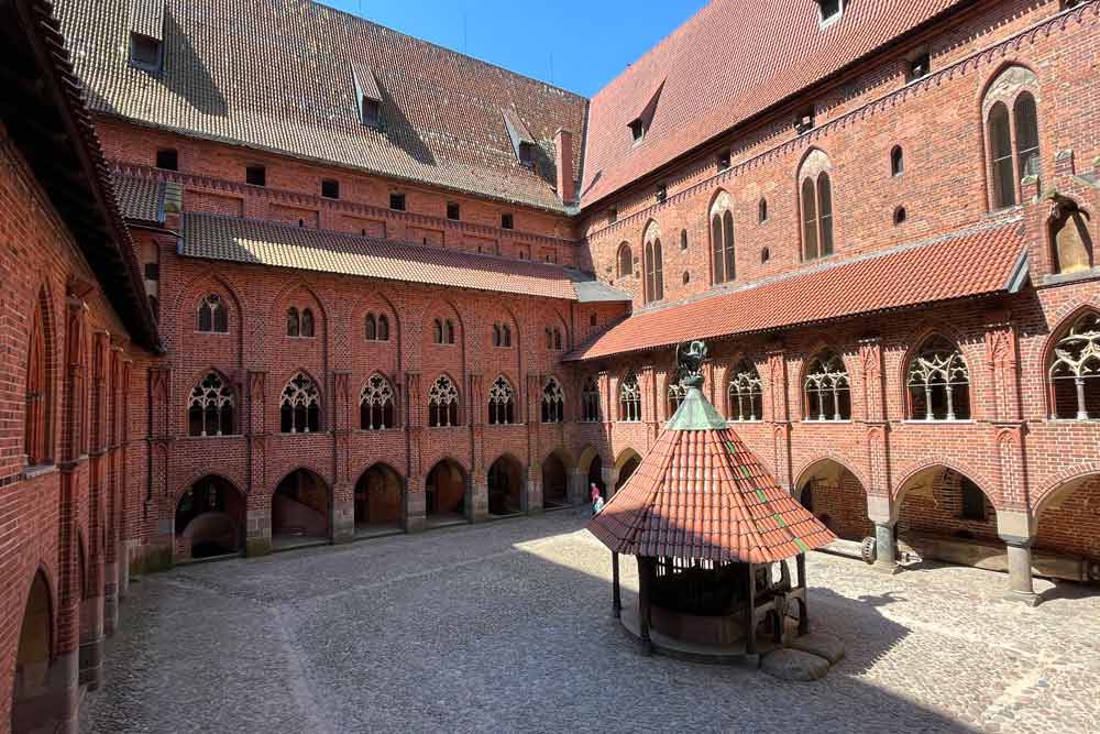 Gdansk La Brave - La cour du château supérieur