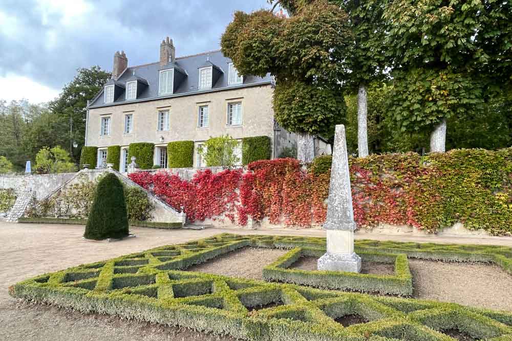 La maison de Francis Poulenc avec son jardin à la française