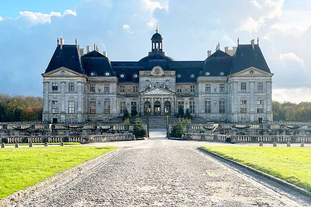 Vaux-le-Vicomte - le château s'offre à nous dans toute sa splendeur