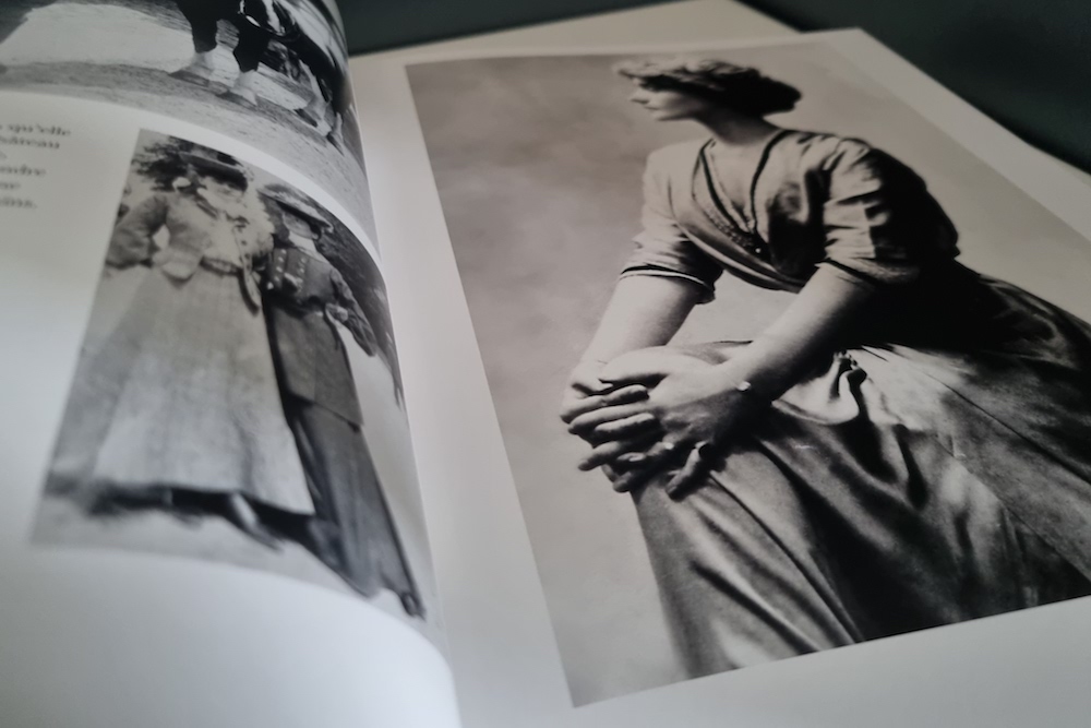Éditions de La Martinière : plongée au cœur du processus créatif et du style de Gabrielle Chanel