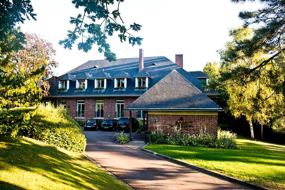 Maison Canard-Duchêne - Une demeure lovée au coeur d'un magnifique parc arboré avec des arbres centenaires