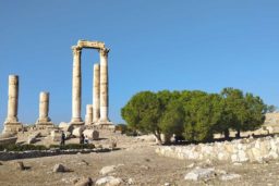 Road trip - Le temple d’Hercule dans la citadelle d’Amman.
