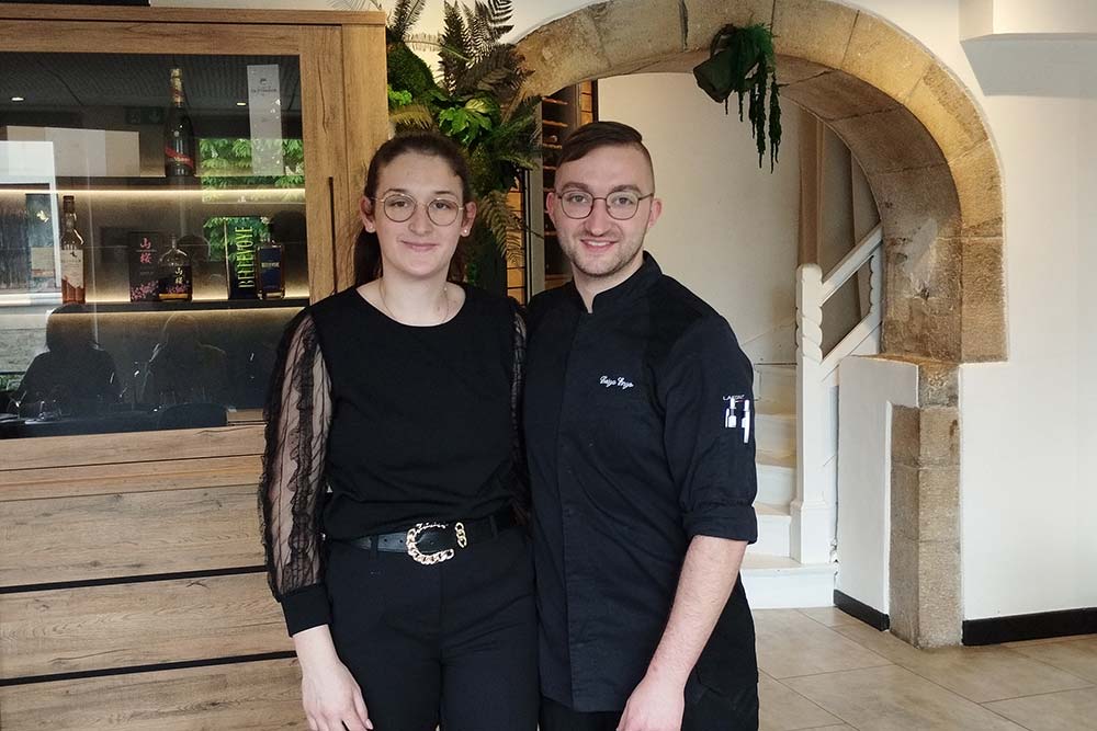 Charlotte Rapart et Enzo Cotza ont ouvert le Ozart depuis le 1er mars. Un établissement où l’accueil est réellement chaleureux et la cuisine remarquable.