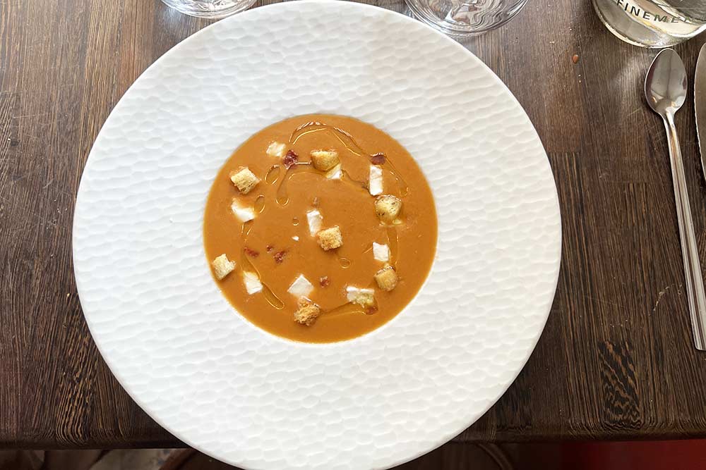 Un délicieux velouté de tomate. 