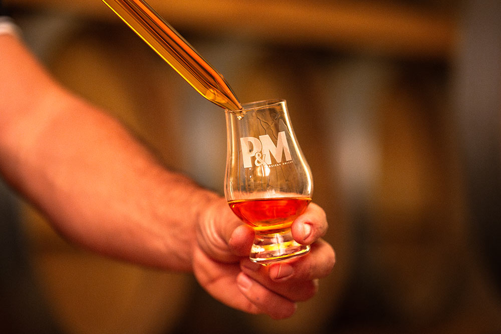 Whisky Corse - au Maïs bio de la Distillerie Mattei.