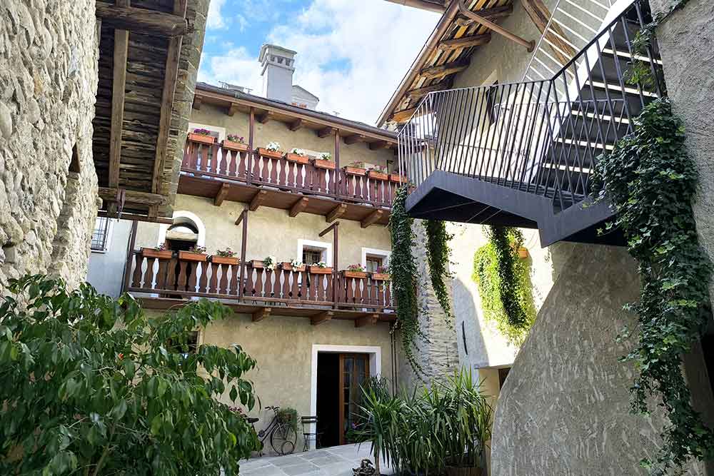 Aoste - La Maison Bondaz propose des chambres aménagées dans des maisons historiques.