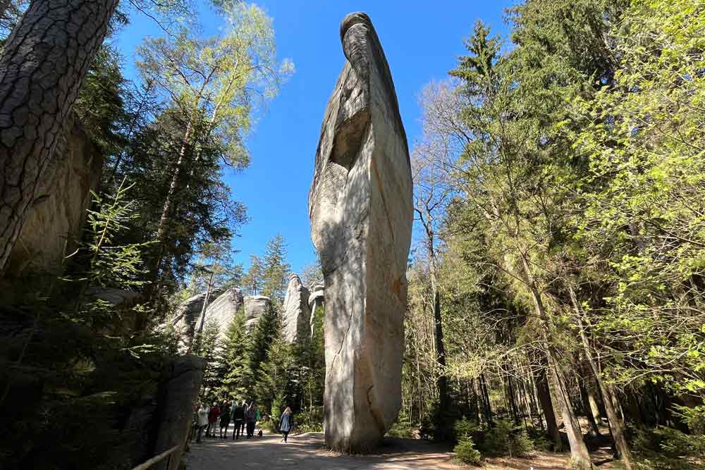 Hradec Králové - Rocher en forme de personnage dans le parc naturel d’Adrspach-Teplice