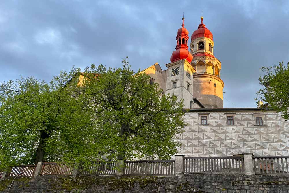 Le château au coucher du soleil(Nachod)