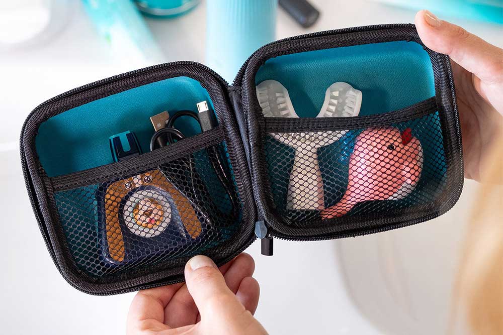 Une trousse de voyage pour l’Y-Brush.