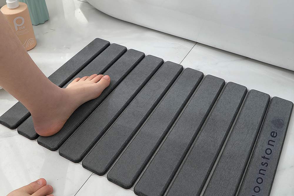 Tapis de bain - hygiénique, absorbant et pratique.