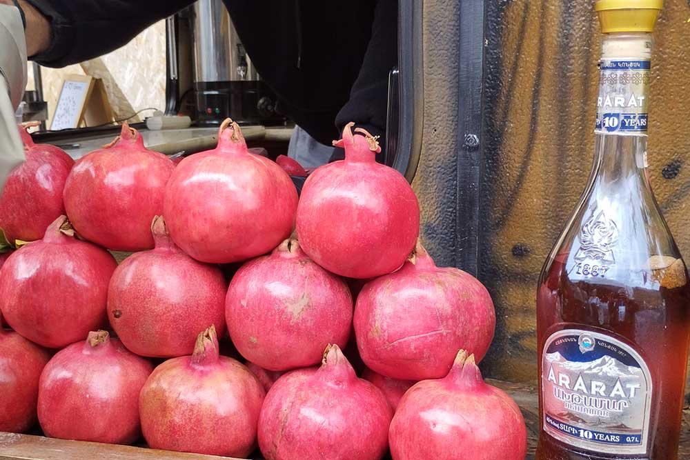 La grenade est un fruit très spécial pour tous les Arméniens.