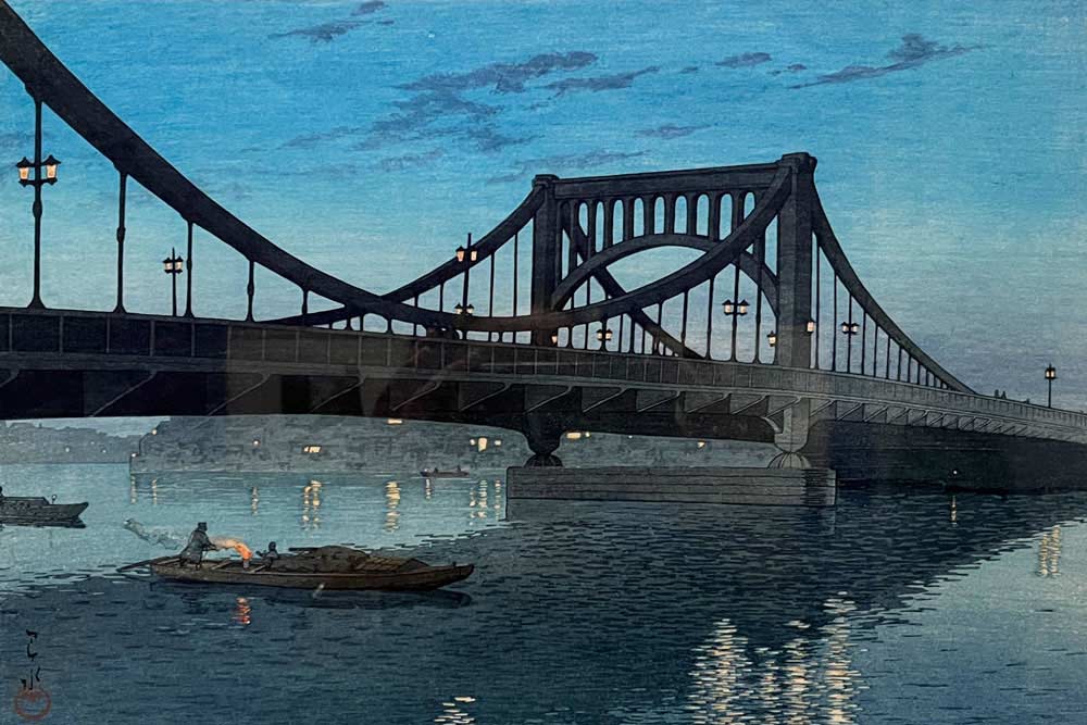 L'estampe - Le pont Kiyosu par Kawase Hasui (1931). Edifié par l’agence pour la reconstruction, il s’inspire du pont suspendu de Cologne.