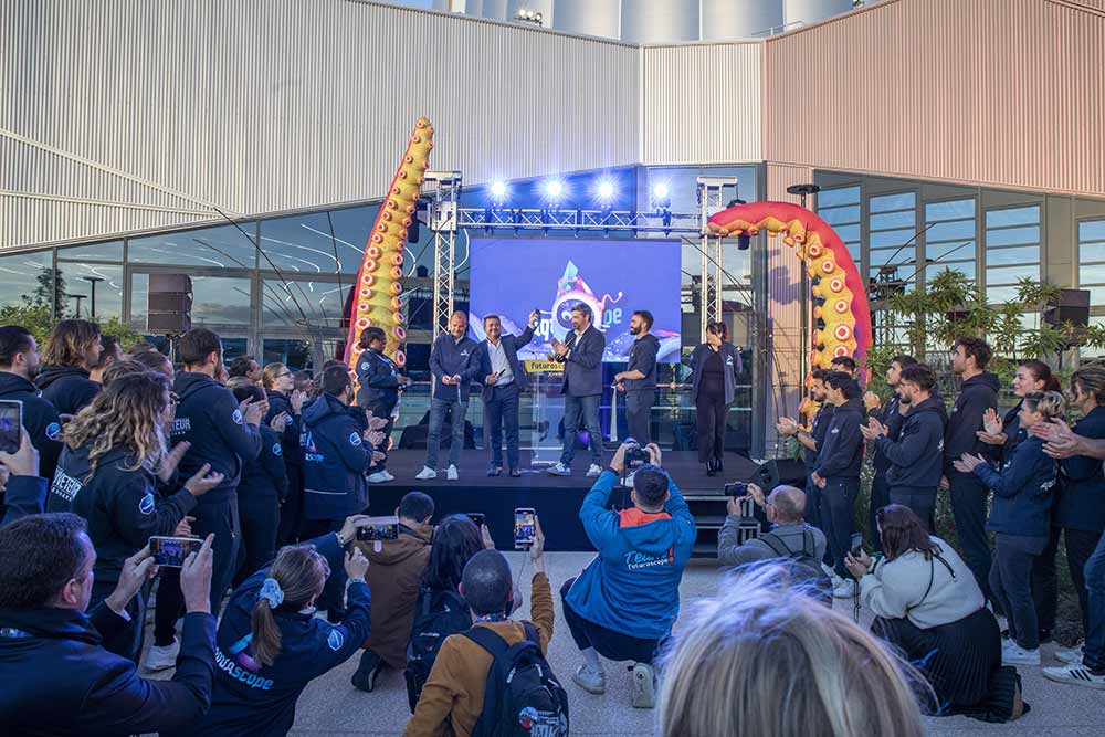 Bravo ! Acclamations méritées pour l’inauguration de ce phénoménal parc aquatique !