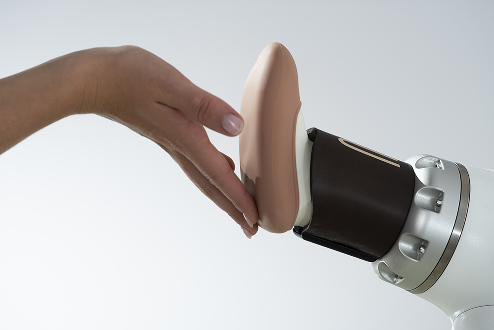 iYU - un robot masseur qui masse aussi bien qu'un humain.