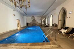 La piscine intérieure du SPA