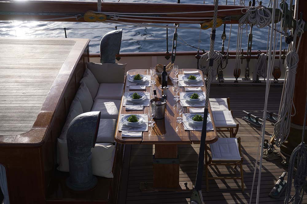 Black Swan - 1899 un emplacement parait pour déjeuner ou dîner.