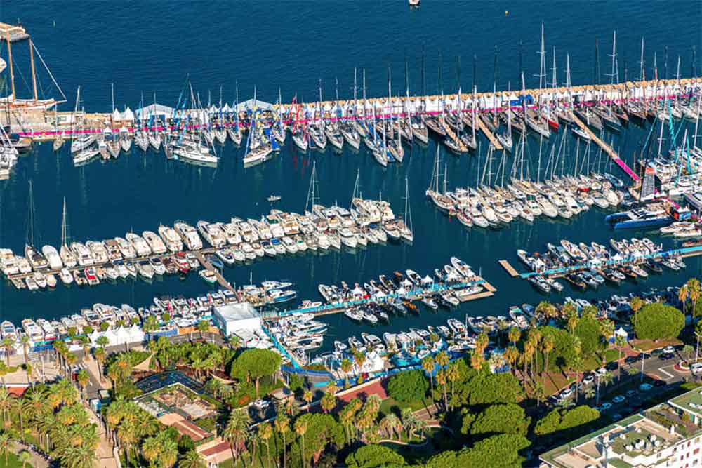 Cannes Yachting Festival - le plus grand salon à flot d’Europe.