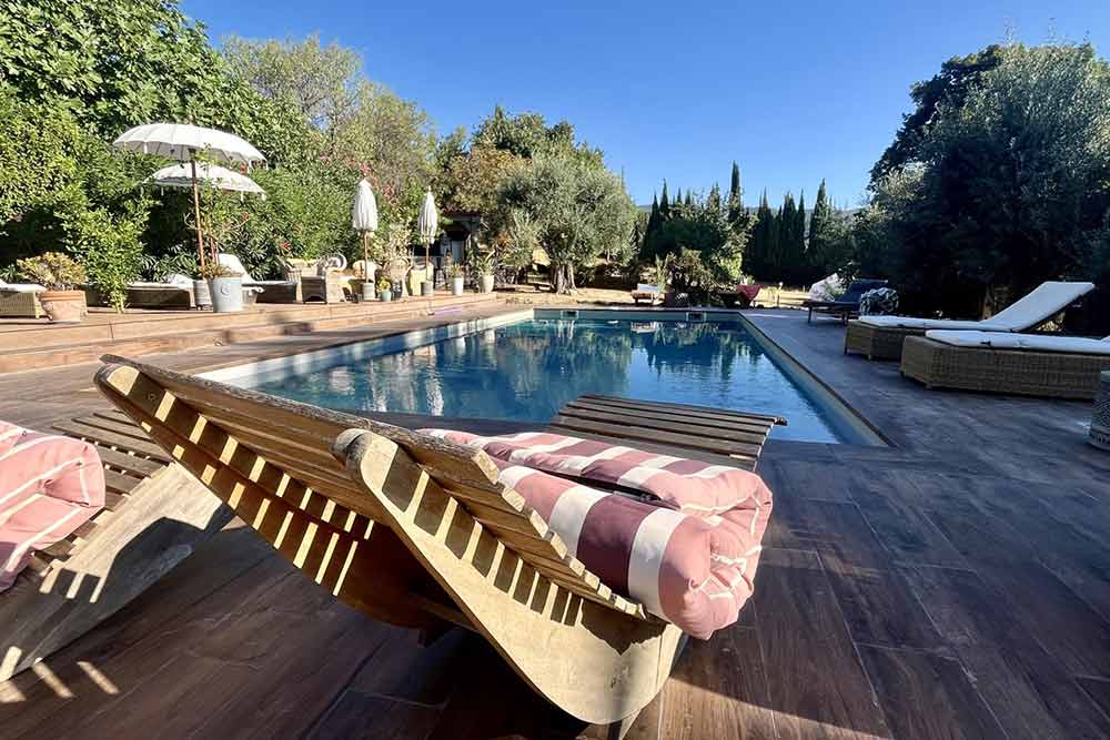 Mas des Romarins - La belle piscine.