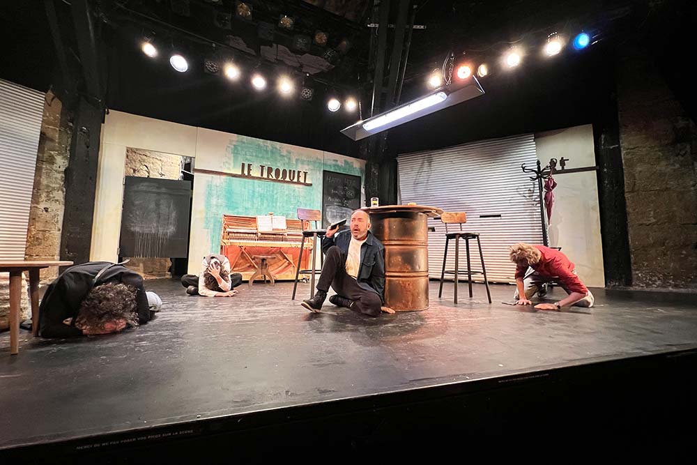 Pire Premier Rencard - Nouvelle alerte, panique générale.