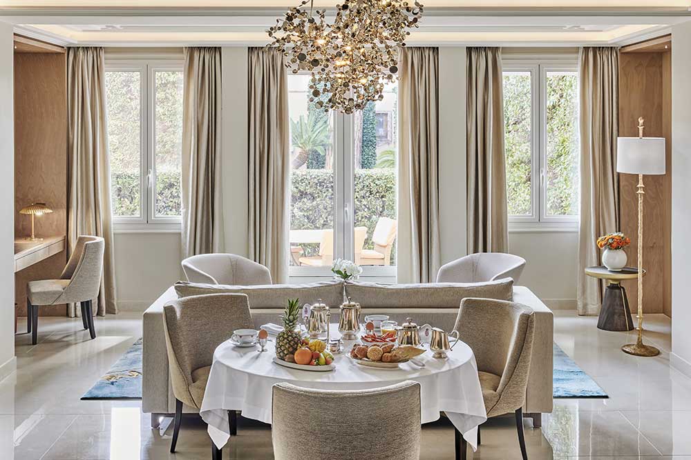 La Réserve de Beaulieu - Salon petit déjeuner Duplex Victoria.