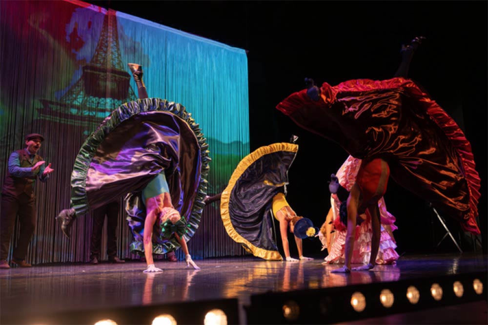 Victor Lustig - Entre plumes d’autruches, danseuses de revue et numéros declaquettes, voyagez dans la fougue des années folles. Paris, New-York, Londres.