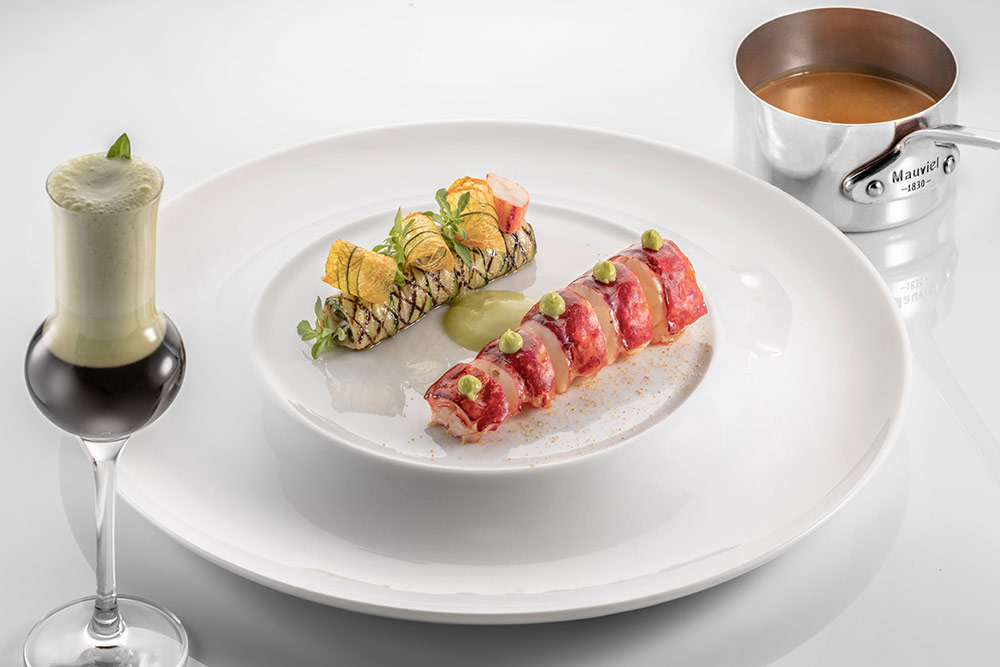 Un homard bleu de la Méditerranée.