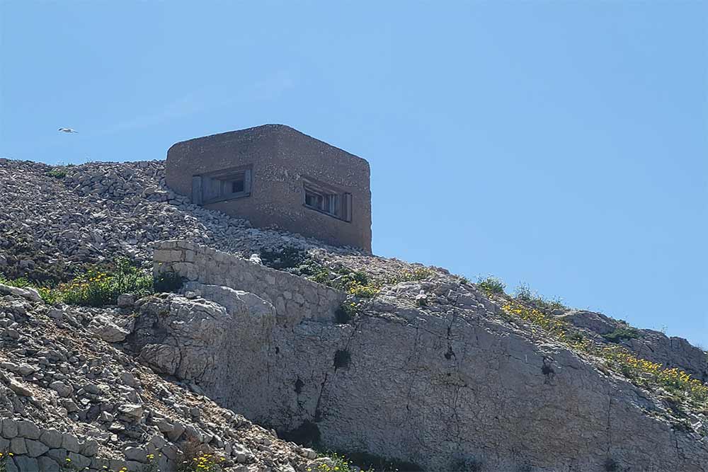 Frioul - Un des bunkers qui défendaient l’île contre un éventuel débarquement allié.