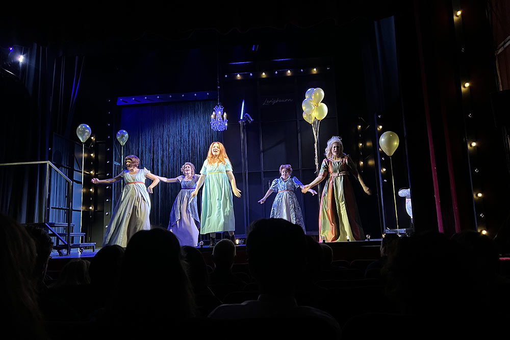 Orgueil et préjugés - une fête pour faire connaissance.